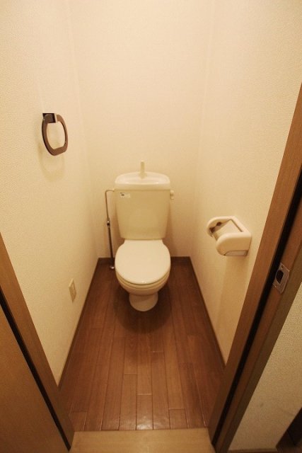 トイレ　同物件別号室