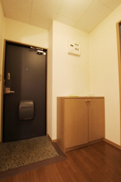 玄関　同物件別号室