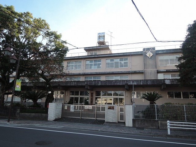 小学校　静岡市立長田西小学校（小学校）まで992m