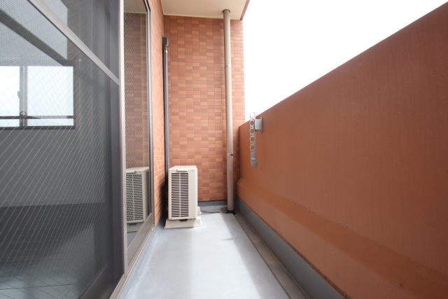 バルコニー　※別室の参考写真の為、現況優先です。