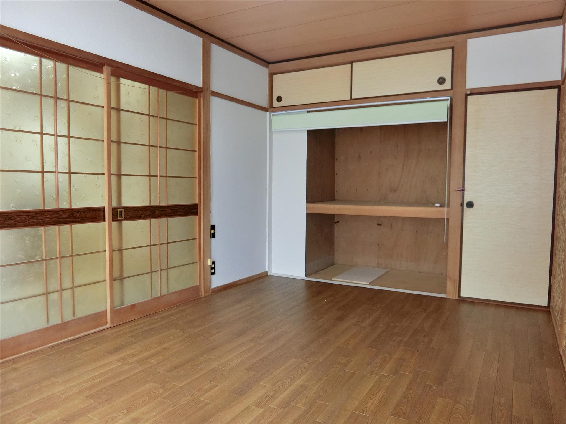 居室・リビング　1階洋室6.75帖♪南向きでゆったりとしたお部屋です！