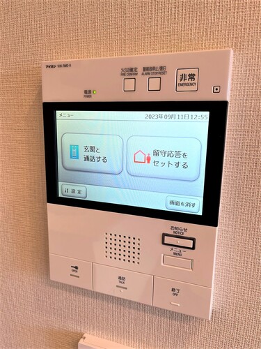 セキュリティ　モニター付きインターホン