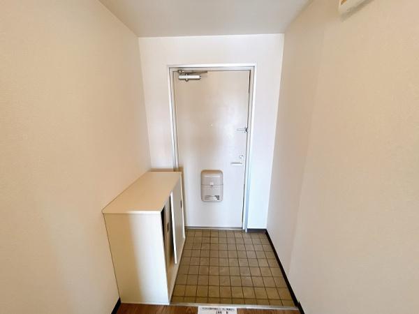 玄関　シューズボックスあり！