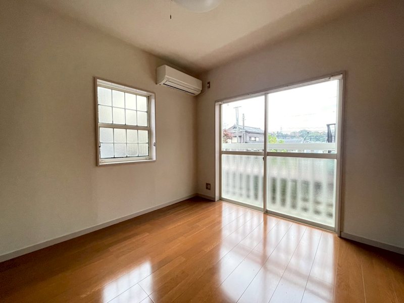 居室・リビング　写真は別のお部屋です。