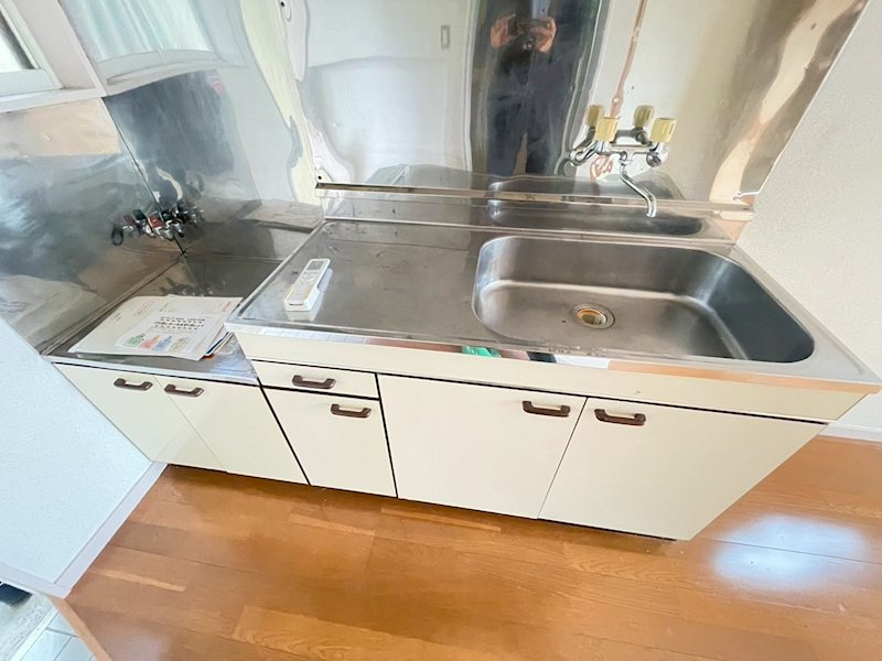 キッチン　写真は別のお部屋です。