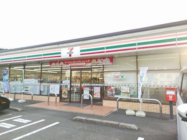 コンビニ　セブンイレブン（コンビニ）まで96m