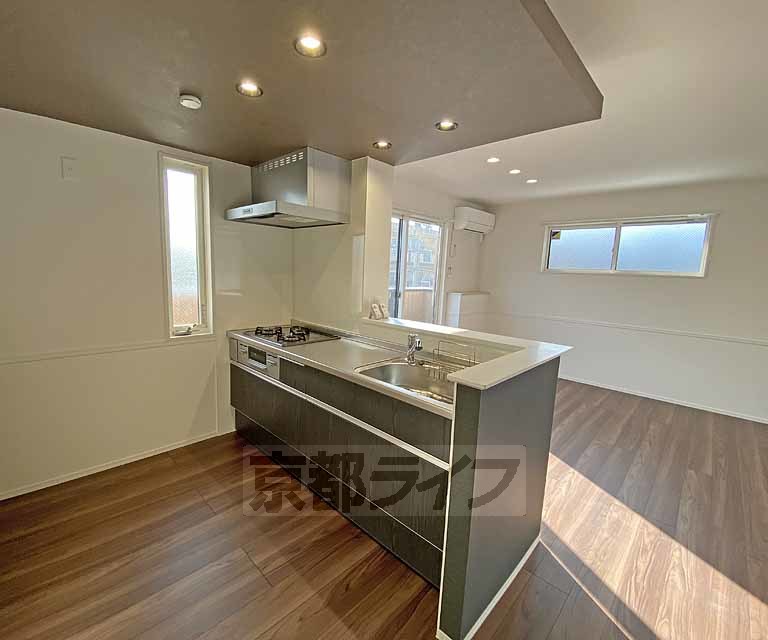 キッチン　開放感のあるカウンターキッチンです。。