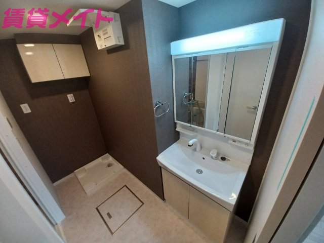 洗面設備　同型タイプ画像