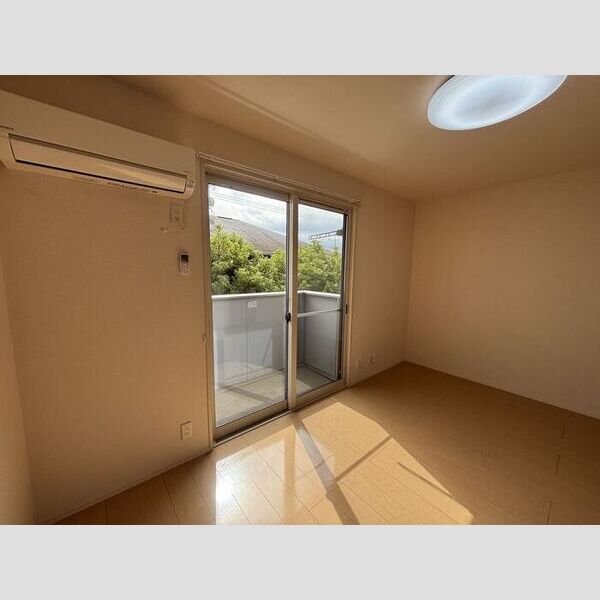 居室・リビング　スタンダードな洋室です