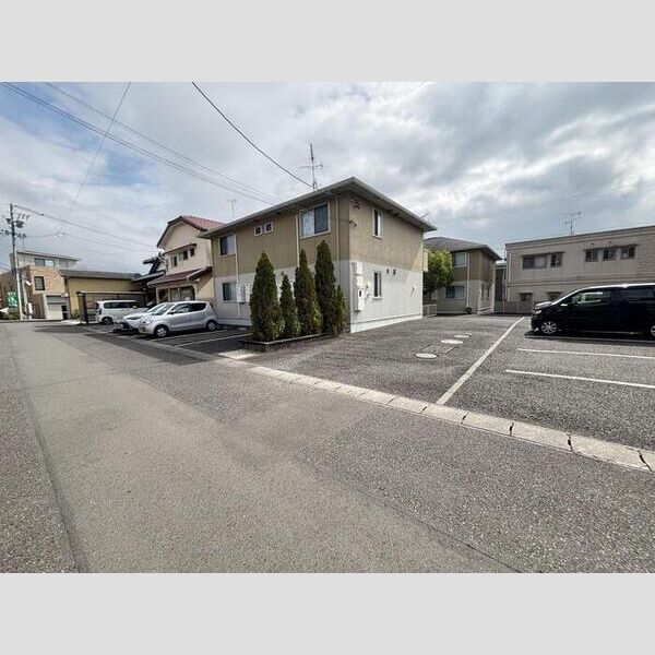 駐車場　駐車場があります