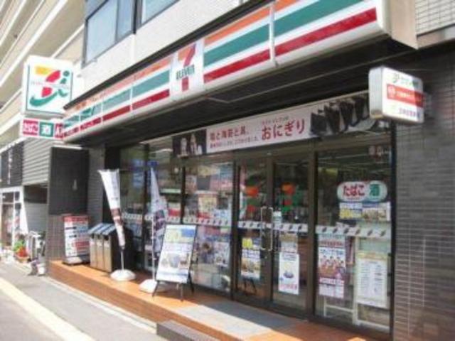 コンビニ　セブンイレブン 文京大塚4丁目店（コンビニ）まで807m