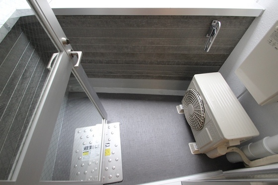 バルコニー　※２Ｆの同号室のお部屋です