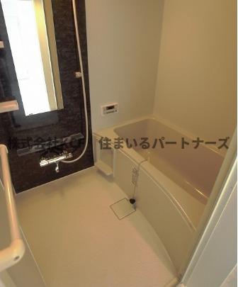 バス・シャワールーム　同型タイプ別物件です