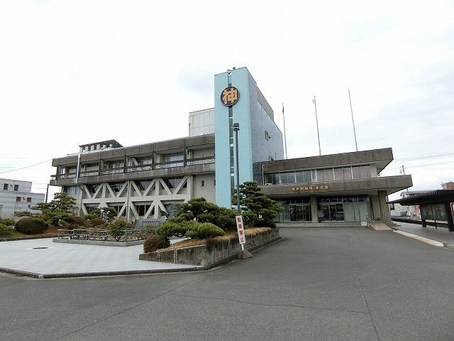 役所　神戸町役場（役所）まで900m