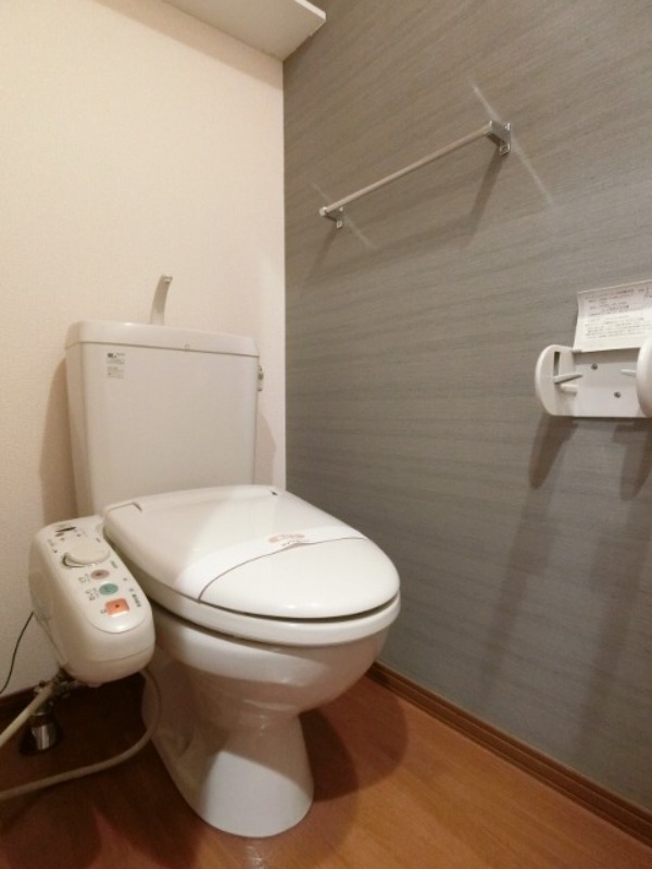 トイレ　図面と現状に相違がある場合には現状を優先