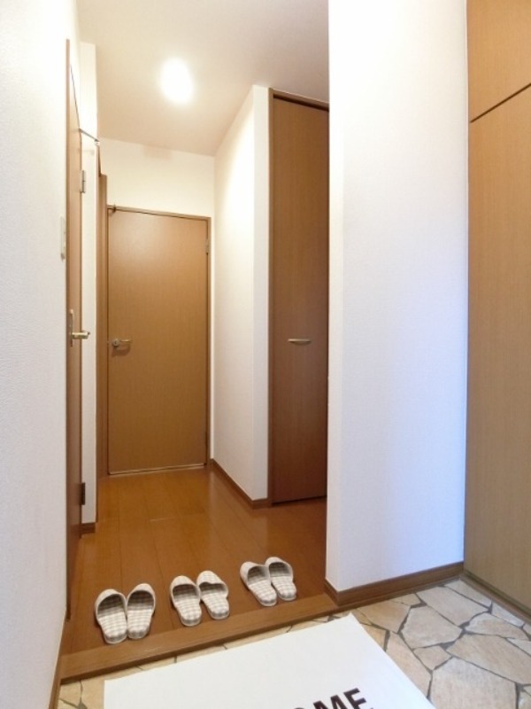 玄関　図面と現状に相違がある場合には現状を優先