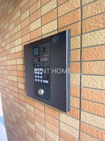 エントランス　オートロック完備