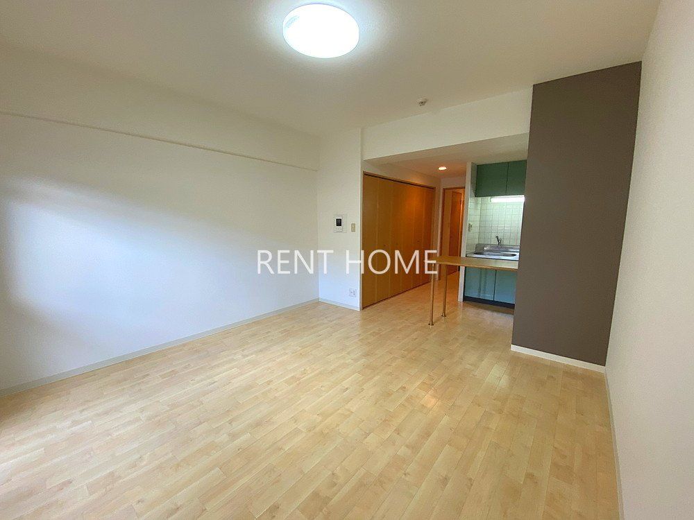 居室・リビング　広々12.7帖あります