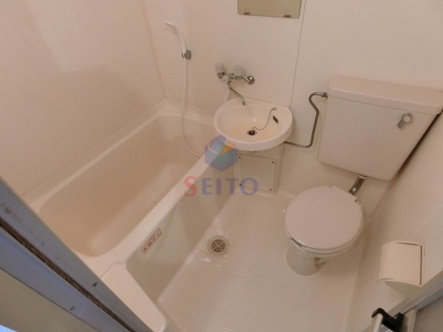 バス・シャワールーム　同間取・別号室