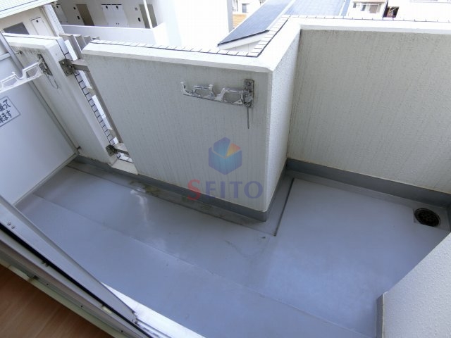 バルコニー　同間取・別号室