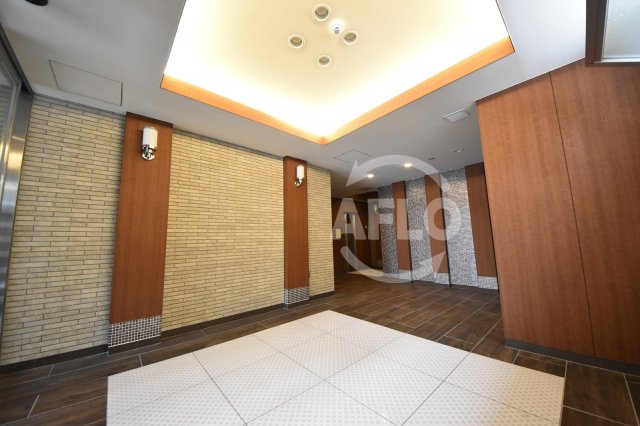 ロビー　アクセリス大阪福島　ロビー