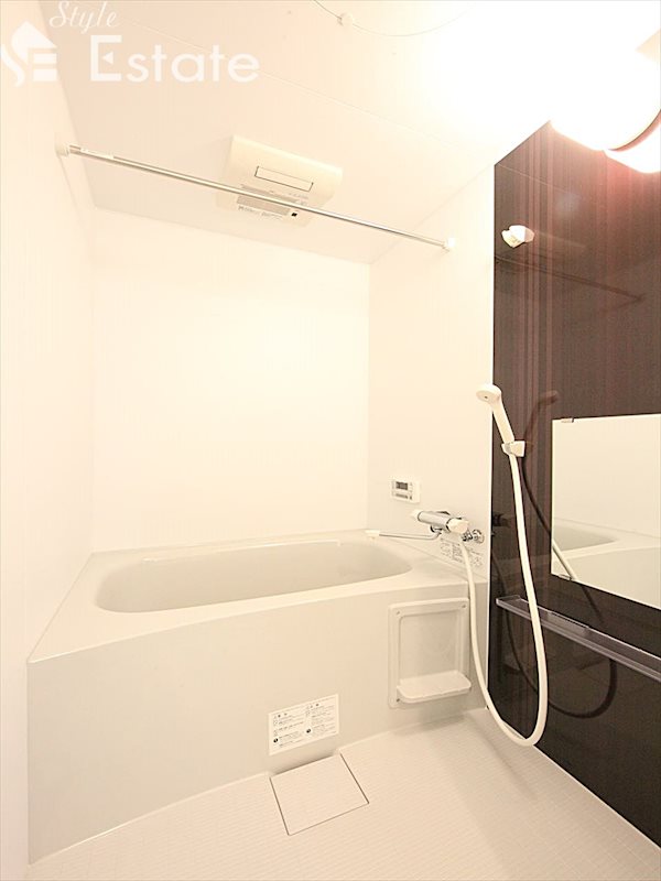 バス・シャワールーム　バスルーム