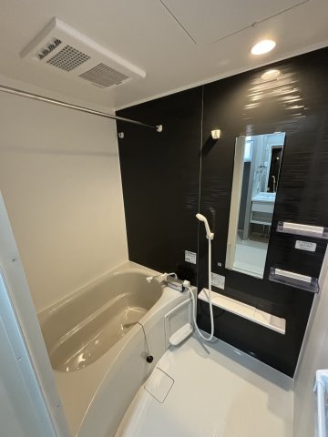 バス・シャワールーム　ゆったり過ごせるお風呂です