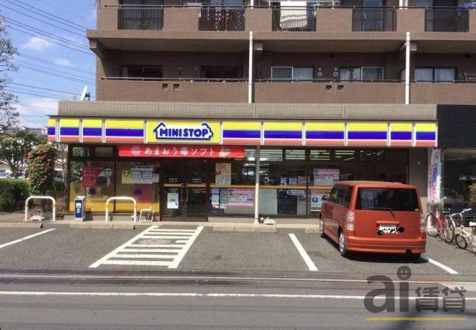 コンビニ　ミニストップ新狭山店（コンビニ）まで520m