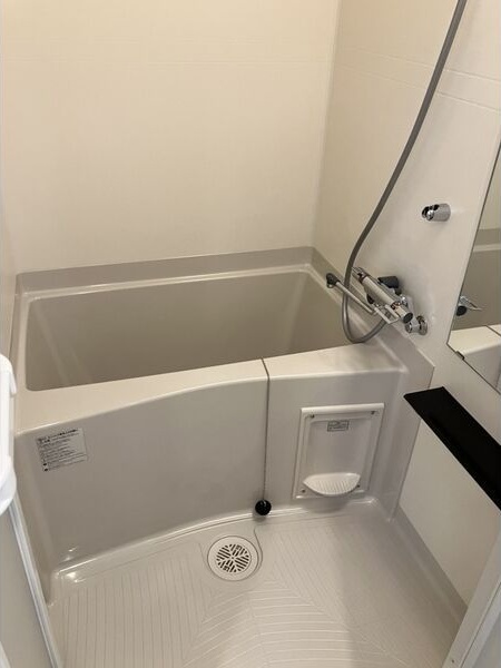 バス・シャワールーム　ゆったり過ごせるお風呂です