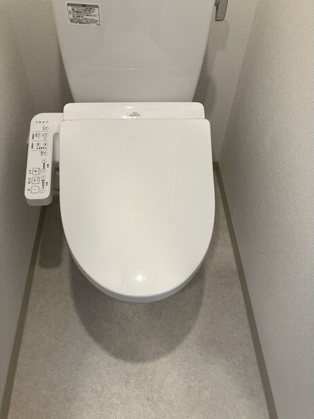 トイレ　落ち着いたトイレです