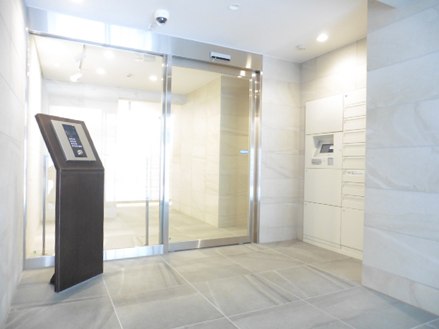 エントランス　エントランス