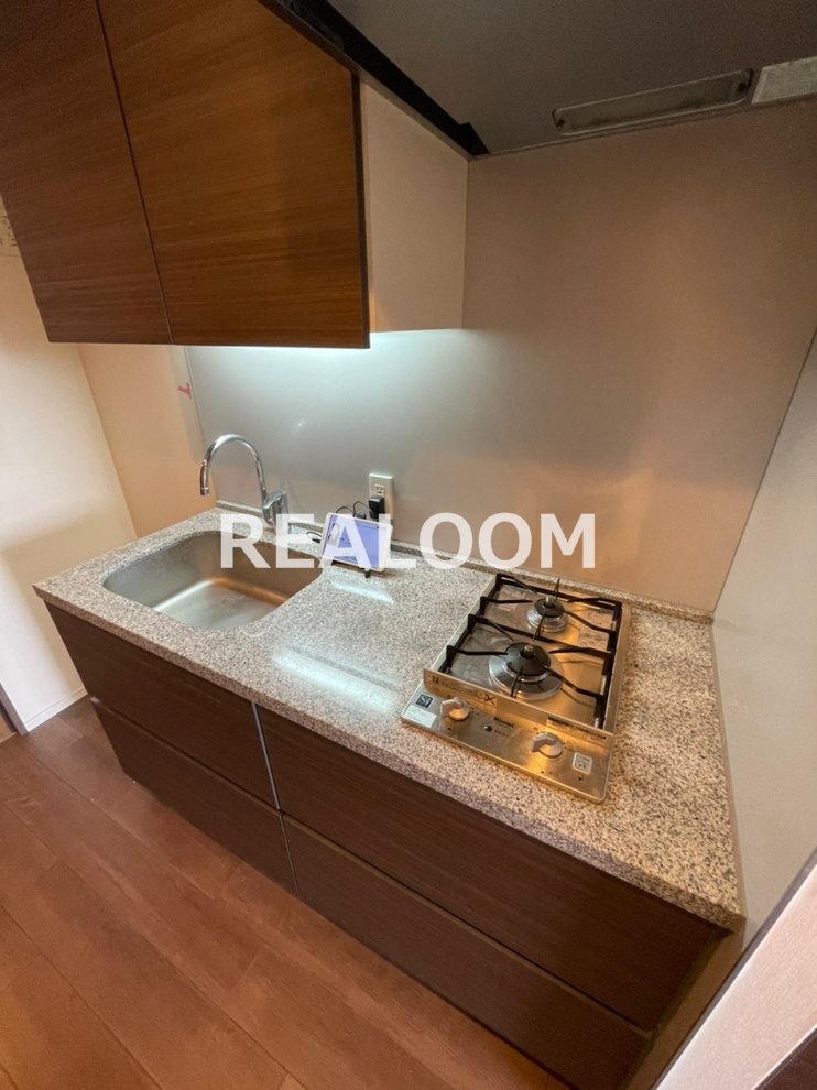 キッチン　写真と現況が異なる場合は現況を優先いたします。