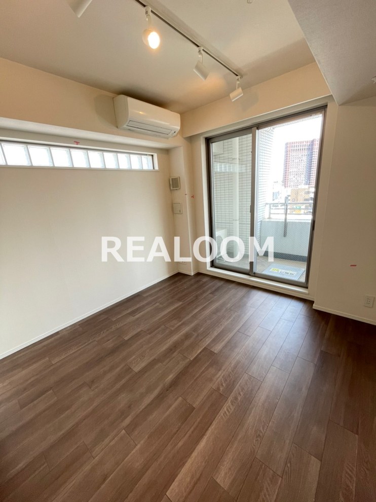 居室・リビング　写真と現況が異なる場合は現況を優先いたします。