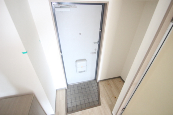 玄関　※同号室他部屋のお写真になります