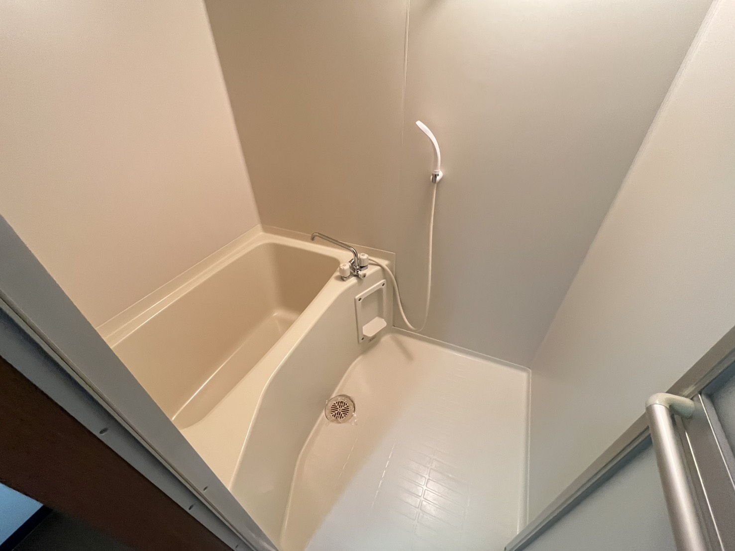 バス・シャワールーム　※同タイプ別部屋写真です。ご参考下さい。