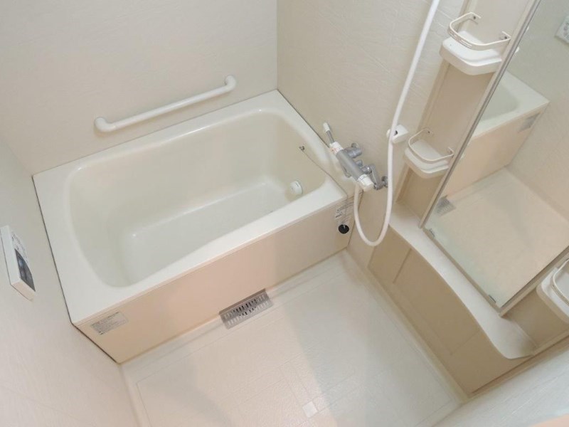 バス・シャワールーム　浴室乾燥付き　※別号室参考写真