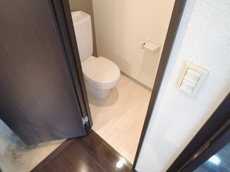 トイレ　トイレ　※別号室参考写真