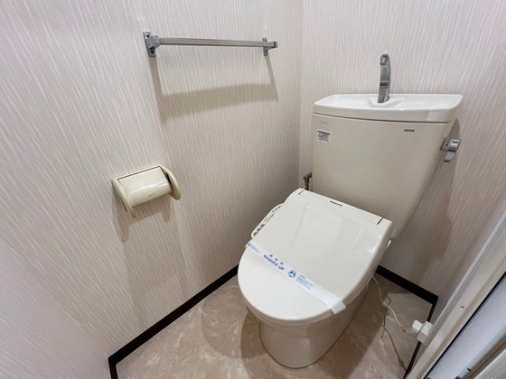 トイレ　※別室の写真を使用しております。