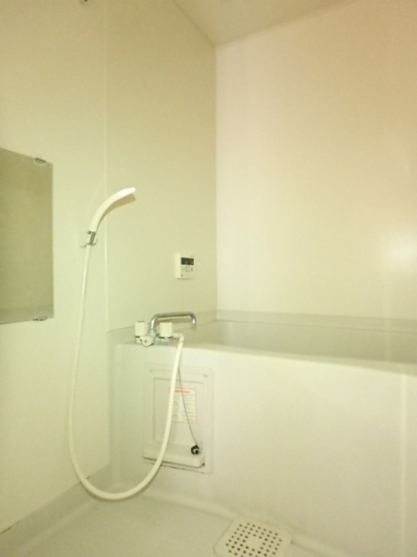 バス・シャワールーム　図面と現状に相違がある場合には現状を優先