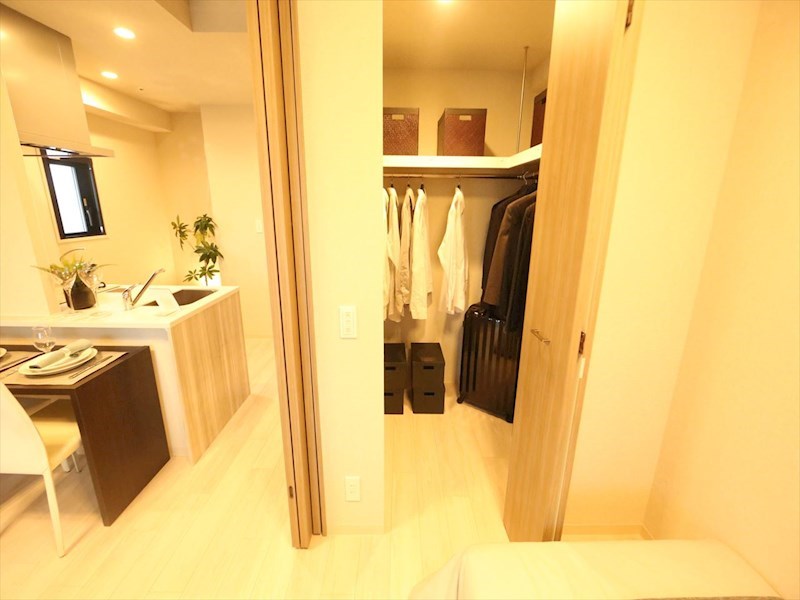 収納　ウォークインクローゼット（収納充実してます）