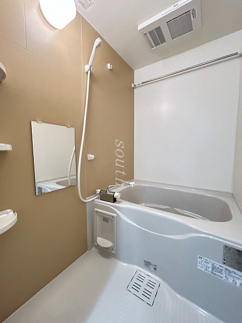 バス・シャワールーム　浴室乾燥機付き