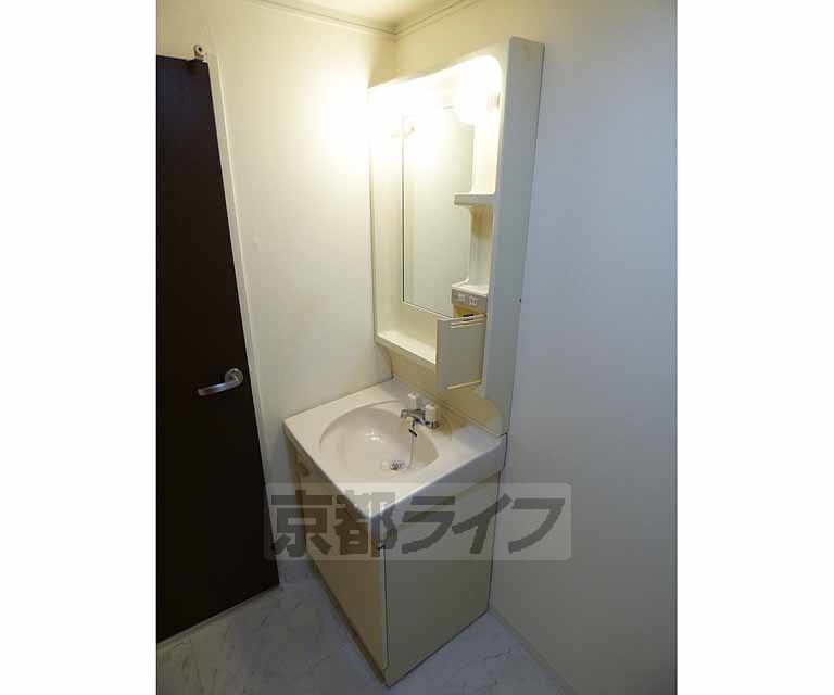 洗面設備　洗面所です。