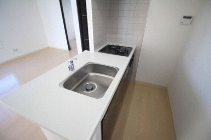 キッチン　人気のシステムキッチンタイプです！