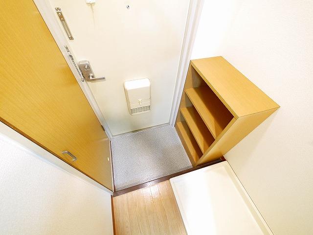 玄関　ゆったりとした玄関です