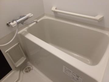 バス・シャワールーム　実際のお部屋と異なる場合がございます。