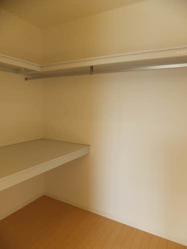 収納　洋室ウォークインクローゼット
