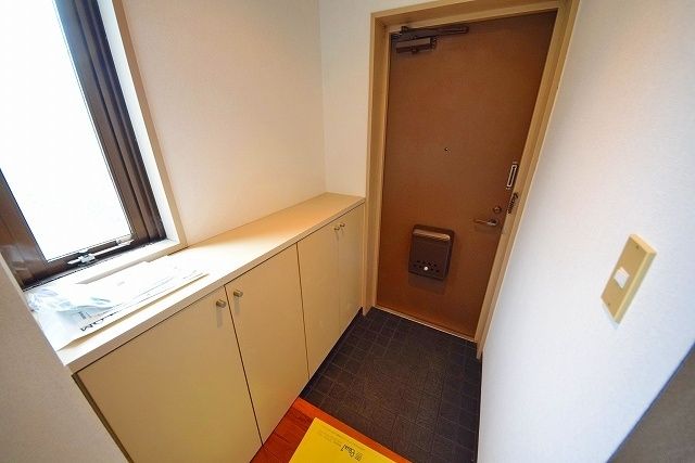 玄関　★収納たっぷり玄関です★