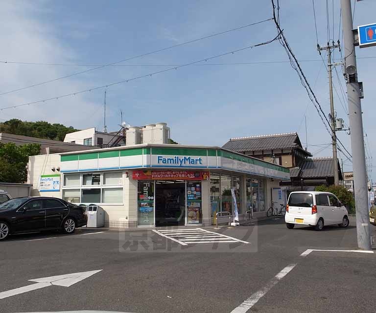 コンビニ　ファミリーマート　おごと温泉店（コンビニ）まで165m