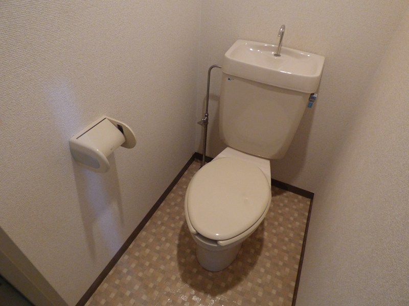 トイレ　写真は別部屋