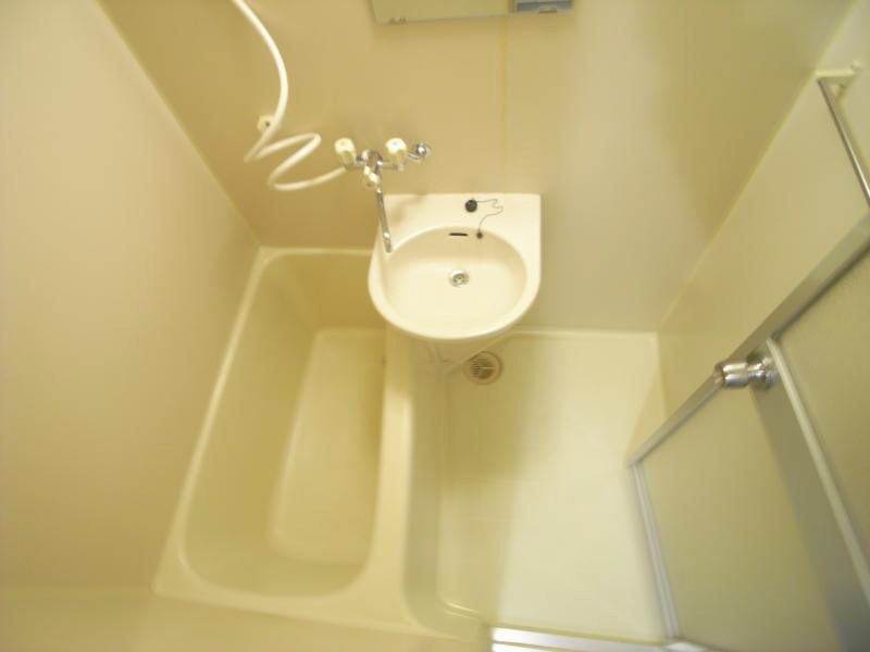 バス・シャワールーム　写真は別部屋